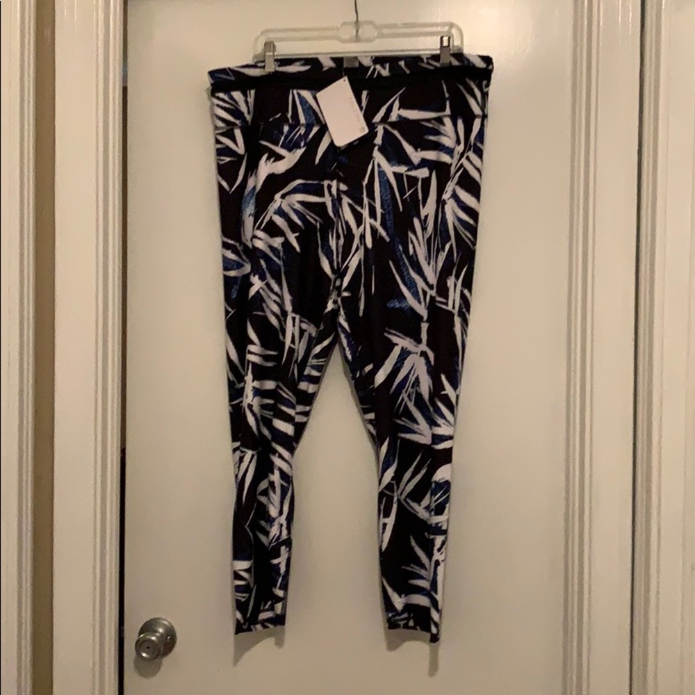 Fabletics Leggings, Women’s 2X, new with tags